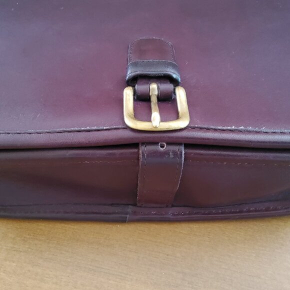 Vintage Coach Messenger Crossbody New York City in Burgundy +Original Hangtag - Picture 2 of 10